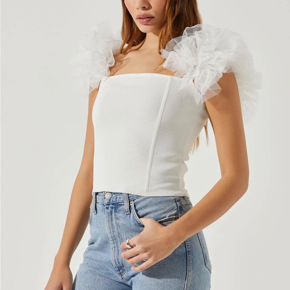 ASTR The Label Calla White Ruffle Sleeve Top